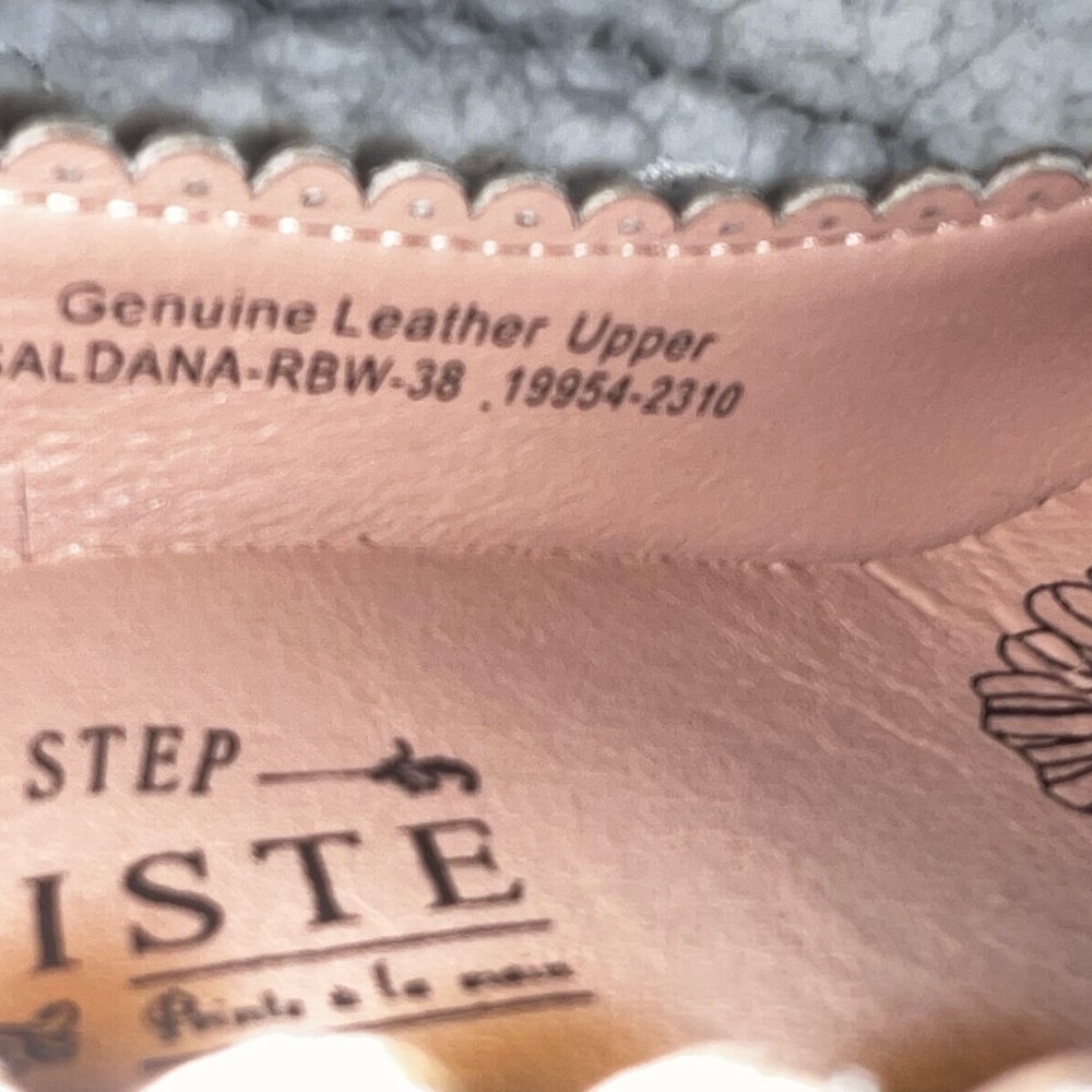Beautiful Spring Step L’Artiste Saldana leather pump. NWOT - Picture 9 of 9